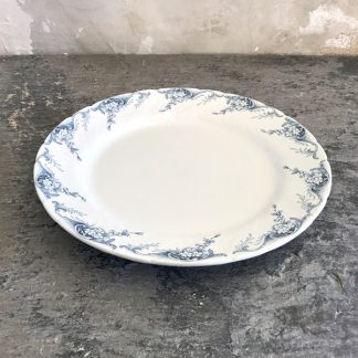 Grand plat rond en faïence de Lunéville
