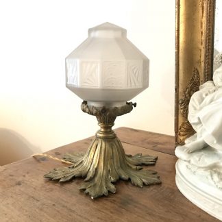 Lampe globe Art Déco et socle en bronze doré, ancienne suspension