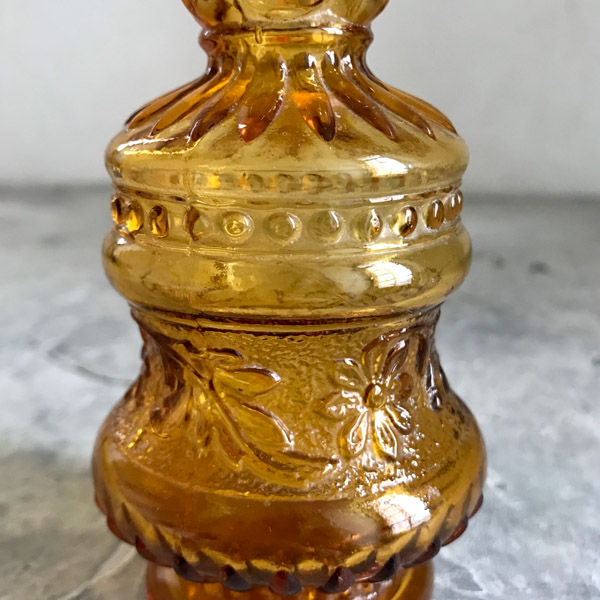 Flacon en verre ancien ambré