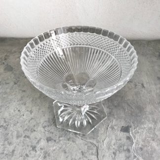 Grande coupe sur pied en cristal