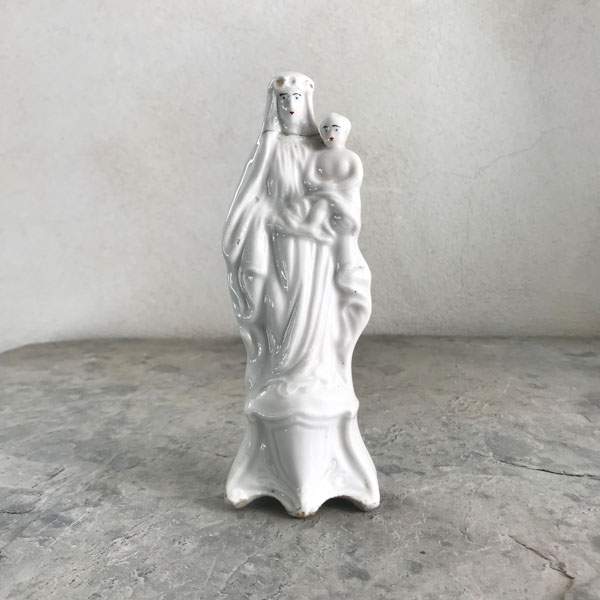 Ancienne vierge en porcelaine de Paris