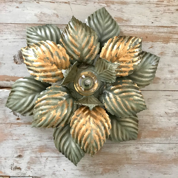 Broche Vintage Fleur - Motif Vert Et Doré, émail Sur Alliage - Marque Boucher - Occasion