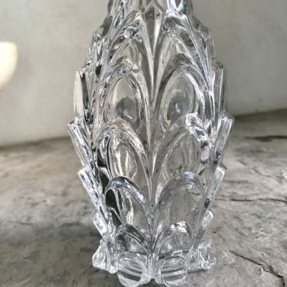 Flacon ou petite carafe en cristal Baccarat à décor d'écailles