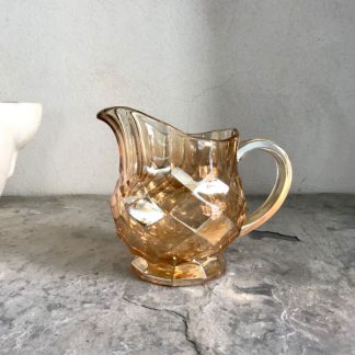 Pichet en verre orange irisé vintage