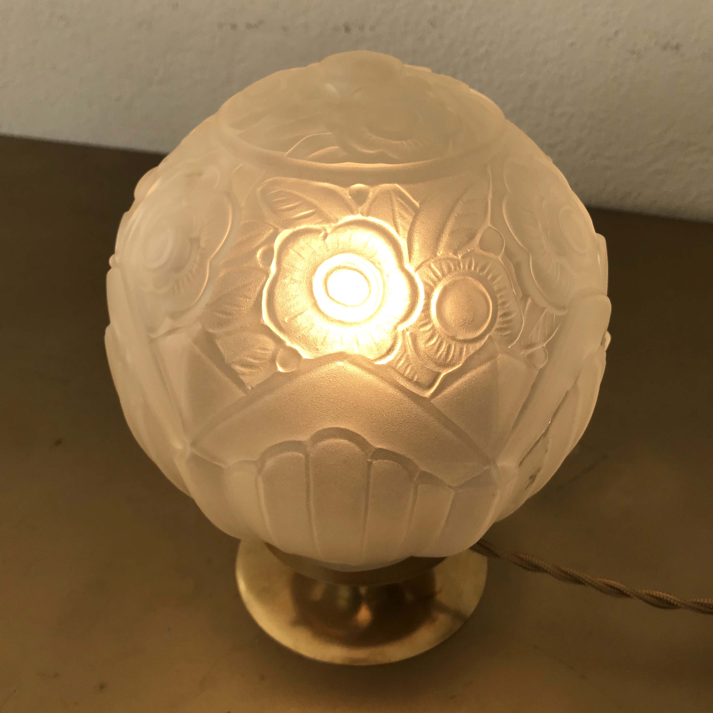 Lampe globe Art Déco "marguerites" Brocante et Déco Chic