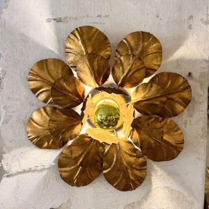 Applique fleur en métal doré brocante en ligne