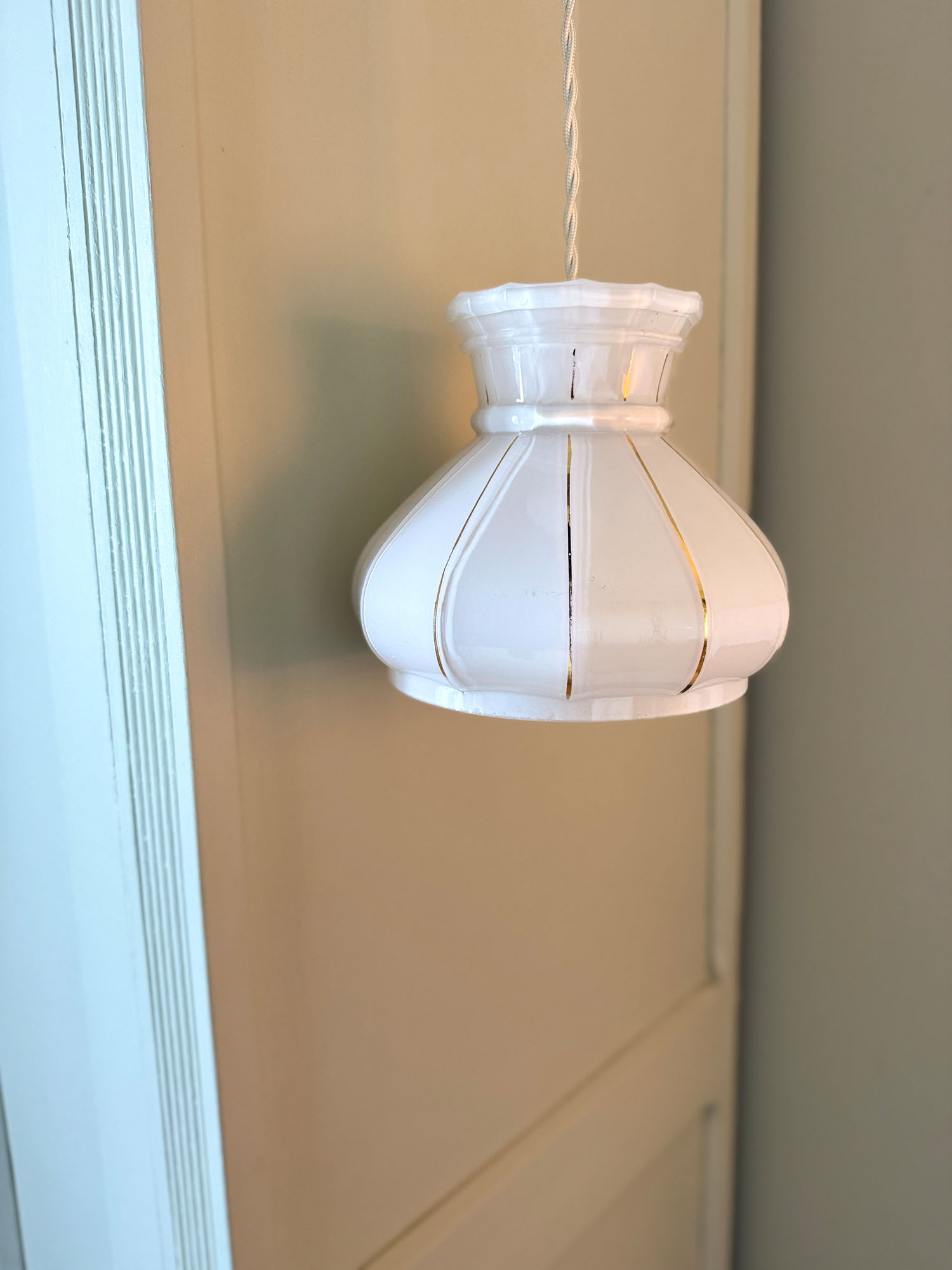Lampe baladeuse "filets dorés" – Image 3